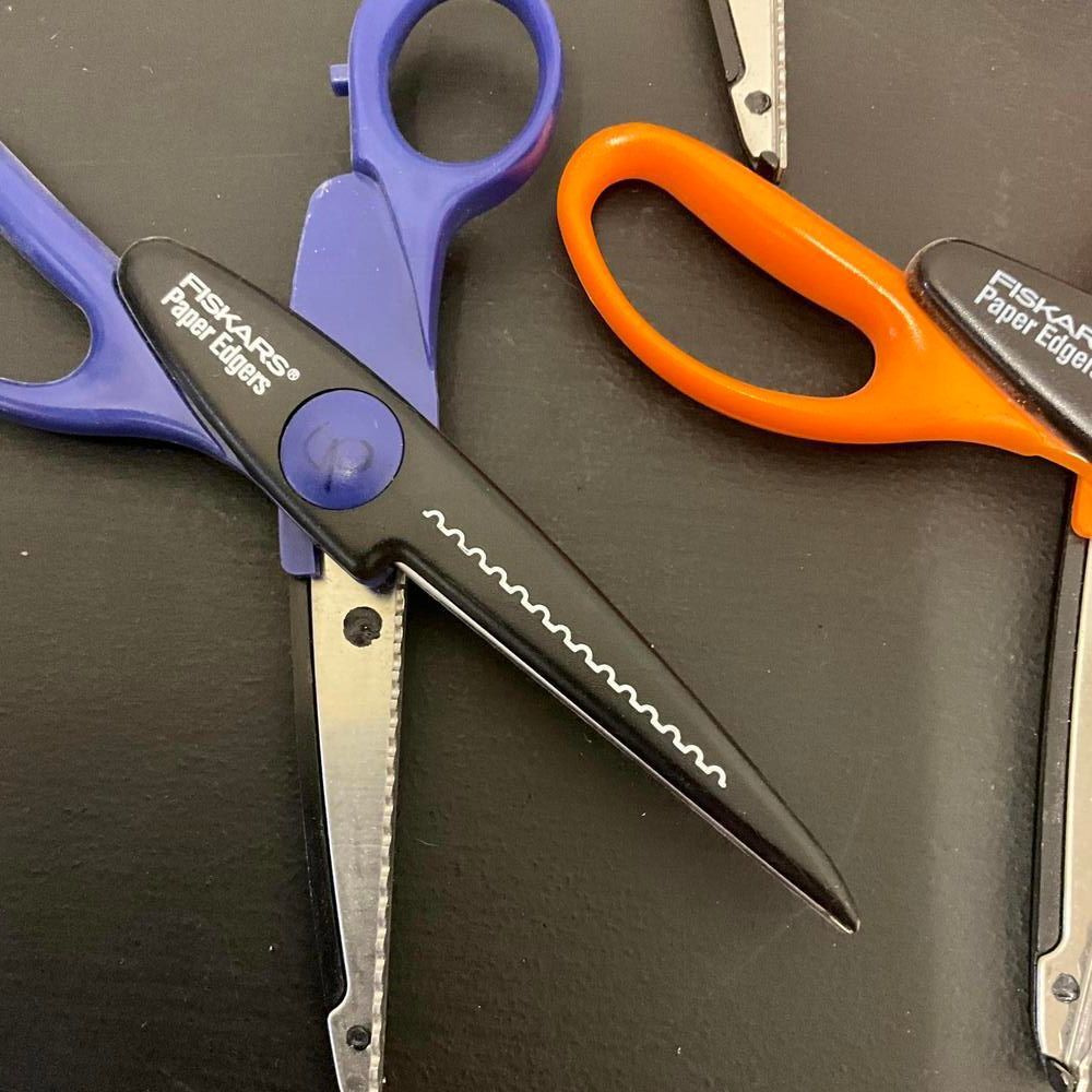 VTG Fiskars Paper Shapers Edgers Scissor Decorative Paper Lot of 4 Multicolored - Picture 6 of 9